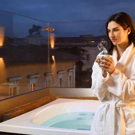 Della Posta, Boutique