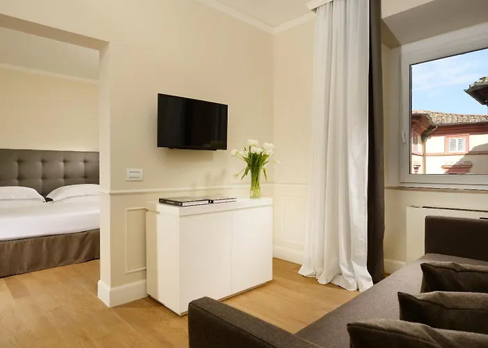 Della Posta, Etruria Collection Hotell