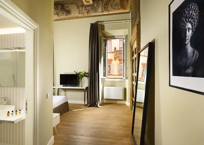 Della Posta, Etruria Collection Hotell
