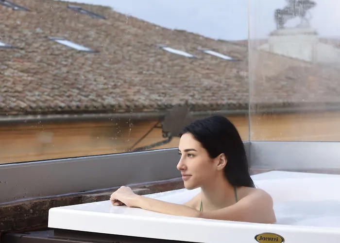 Della Posta, Etruria Collection 4*