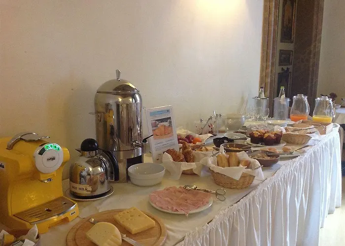 Hotell Della Posta, Etruria Collection