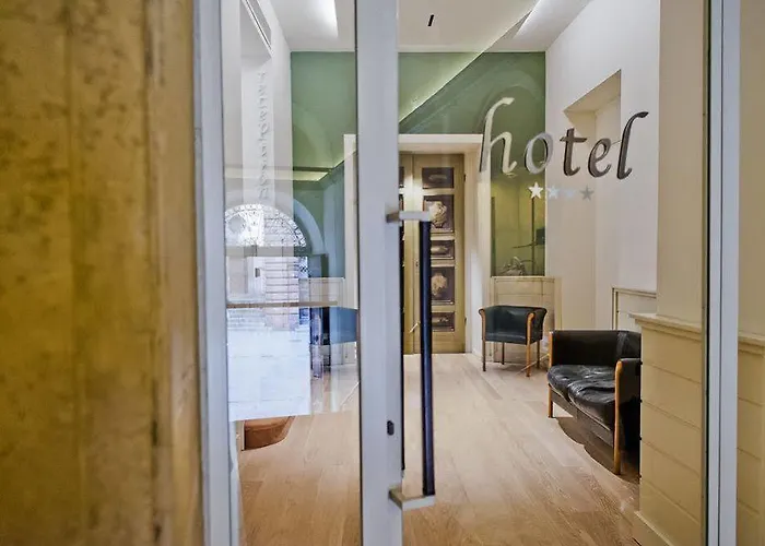 Della Posta, Etruria Collection Hotel Perugia