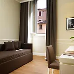 Della Posta - Etruria Collection 4*