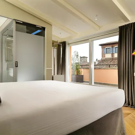 Della Posta Boutique 4*