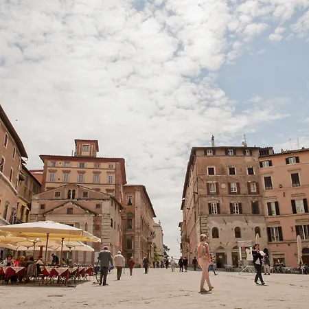 Della Posta, Etruria Collection 4* بيرودجا