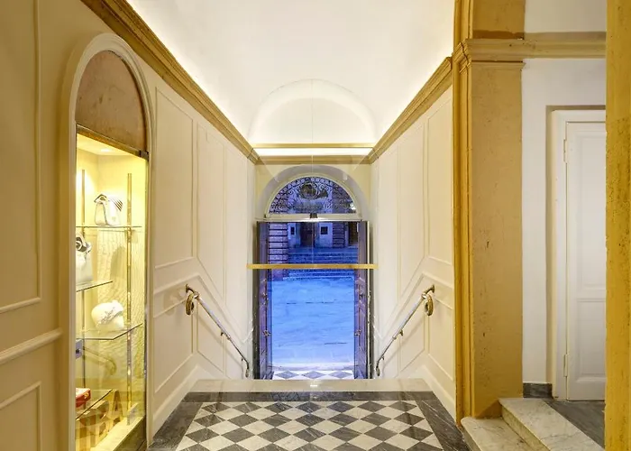 Della Posta, Etruria Collection 4* بيرودجا