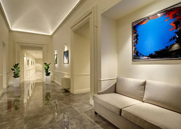 Della Posta, Etruria Collection 4*